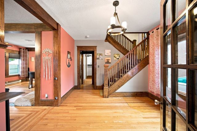 90 Bonneville Ave, Chicopee, MA 01013