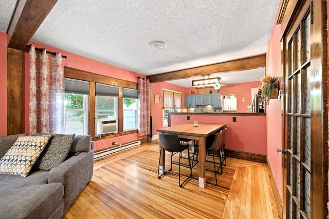 90 Bonneville Ave, Chicopee, MA 01013