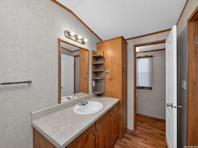528 Private Rd 1516, Bandera, TX 78003