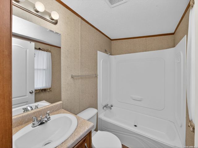 528 Private Rd 1516, Bandera, TX 78003