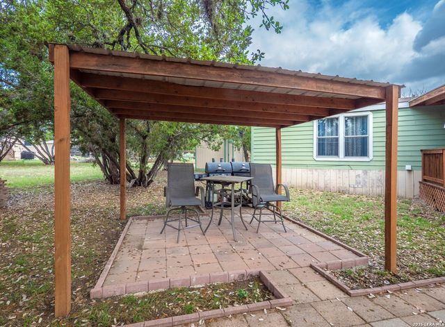 528 Private Rd 1516, Bandera, TX 78003