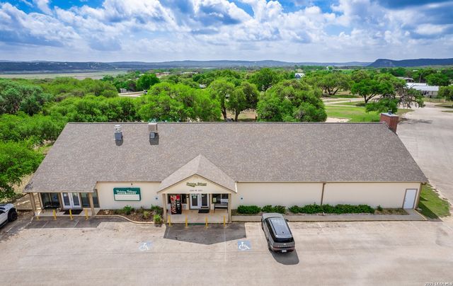 528 Private Rd 1516, Bandera, TX 78003
