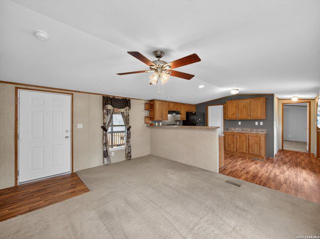 528 Private Rd 1516, Bandera, TX 78003