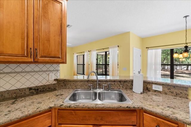 124 MANDARIN LAKE ROAD, Melrose, FL 32666