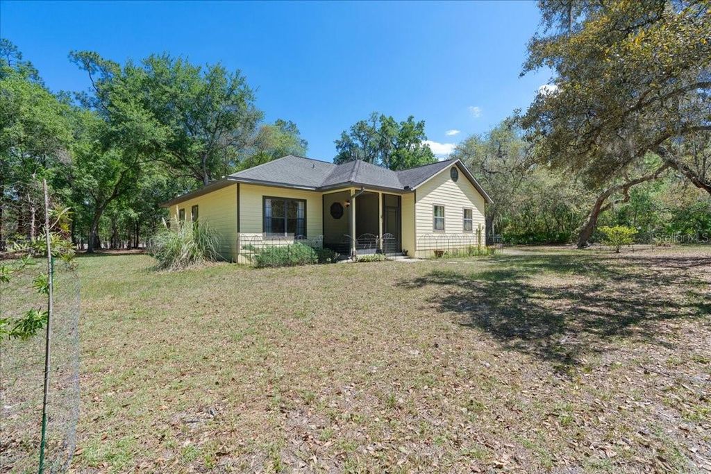 124 MANDARIN LAKE ROAD, Melrose, FL 32666