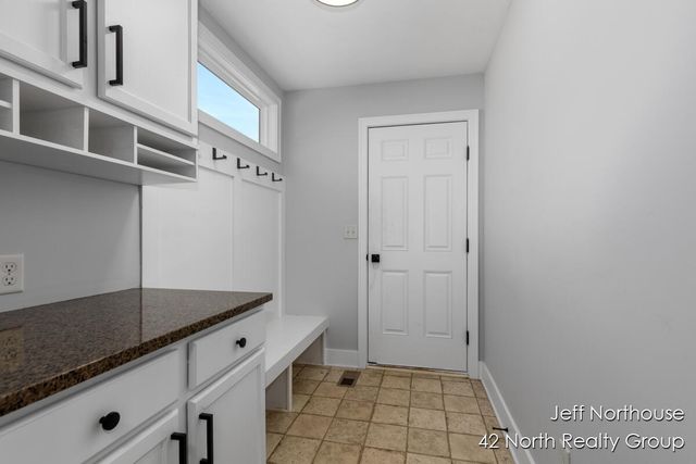 1001 Cobblestone Way Drive SE, Byron Center, MI 49315