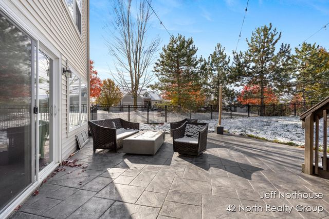 1001 Cobblestone Way Drive SE, Byron Center, MI 49315