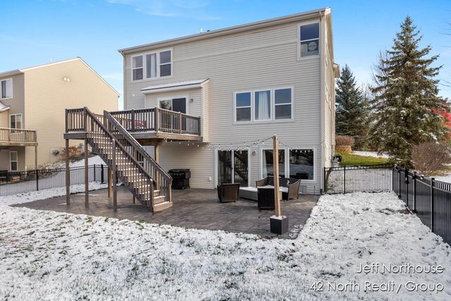 1001 Cobblestone Way Drive SE, Byron Center, MI 49315