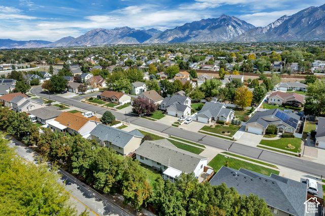 11250 S CRESCENT VISTA LN, Sandy, UT 84070