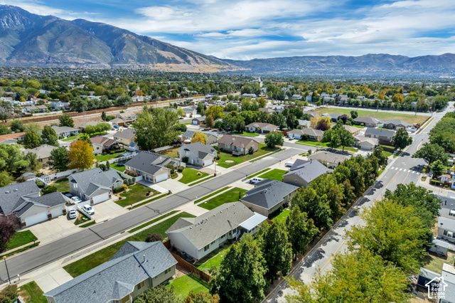 11250 S CRESCENT VISTA LN, Sandy, UT 84070