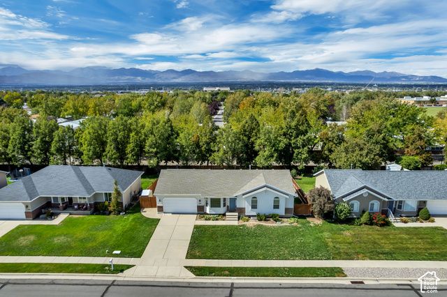 11250 S CRESCENT VISTA LN, Sandy, UT 84070