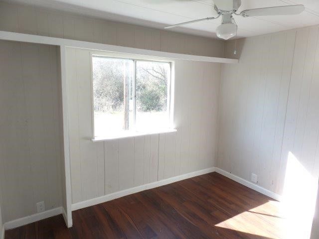 125 Oak Drive, Springtown, TX 76082