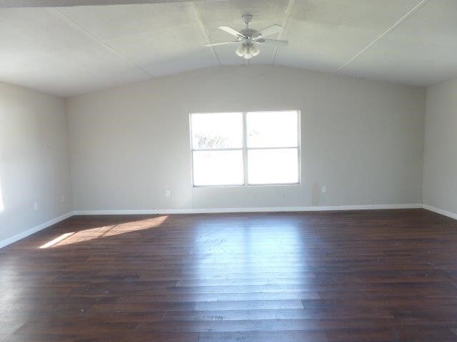 125 Oak Drive, Springtown, TX 76082