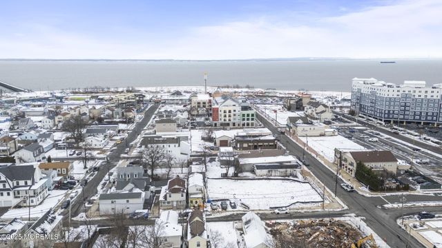 143 Center Avenue 2, Keansburg, NJ 07734