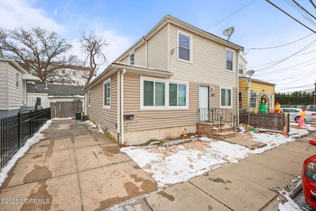 143 Center Avenue 2, Keansburg, NJ 07734