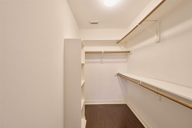 39 N Walden Elms Circle, The Woodlands, TX 77382