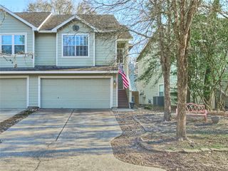 39 N Walden Elms Circle, The Woodlands, TX 77382