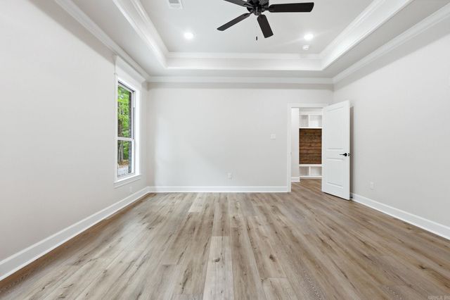 18 Tolosa Way, Hot Springs Village, AR 71909
