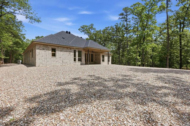 18 Tolosa Way, Hot Springs Village, AR 71909