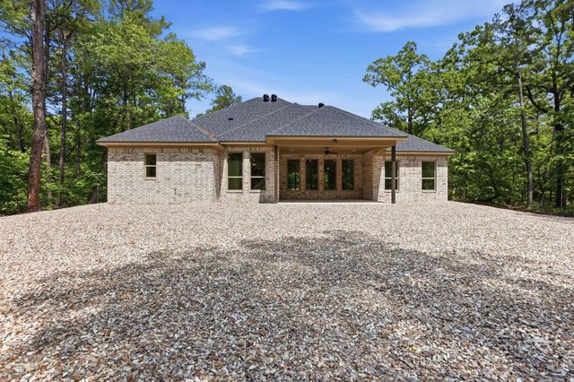 18 Tolosa Way, Hot Springs Village, AR 71909