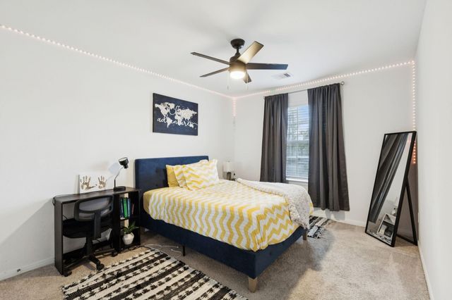 415 Green Meadows Drive, West Columbia, TX 77486