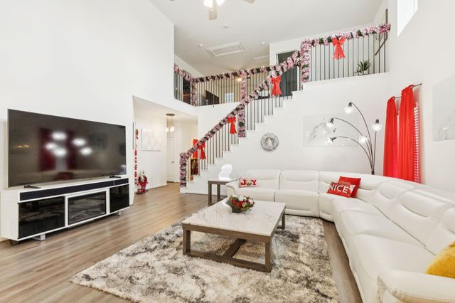 415 Green Meadows Drive, West Columbia, TX 77486