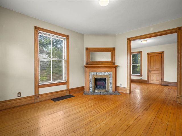 1810 Oxford Street, Rockford, IL 61103
