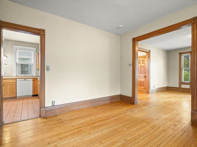 1810 Oxford Street, Rockford, IL 61103
