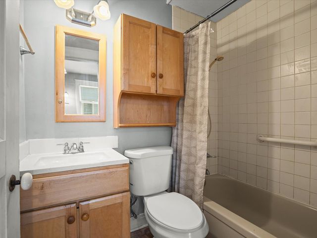1810 Oxford Street, Rockford, IL 61103