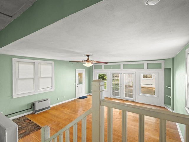 1810 Oxford Street, Rockford, IL 61103