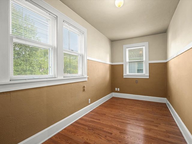 1810 Oxford Street, Rockford, IL 61103