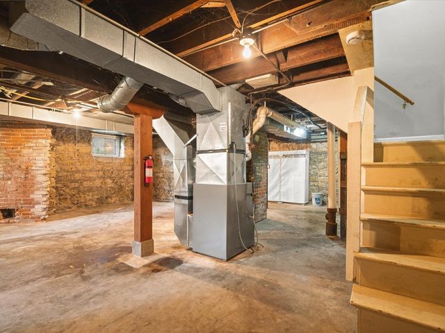 1810 Oxford Street, Rockford, IL 61103