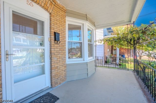 55 Thompson St, Raritan Boro, NJ 08869