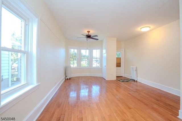 55 Thompson St, Raritan Boro, NJ 08869