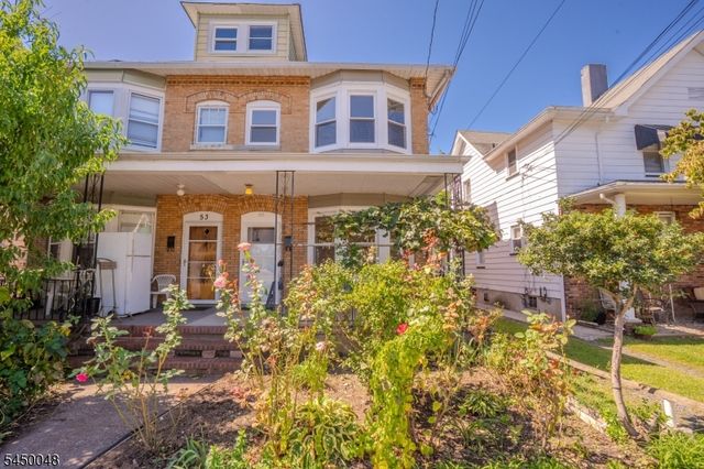 55 Thompson St, Raritan Boro, NJ 08869