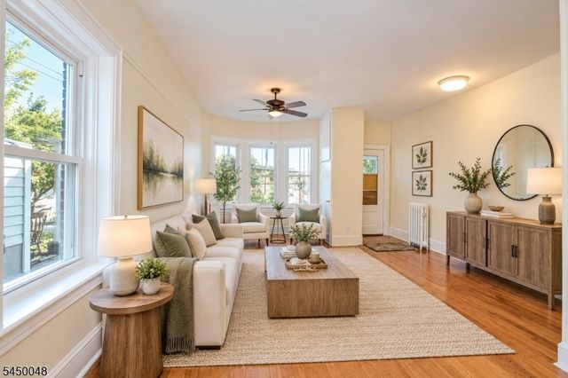 55 Thompson St, Raritan Boro, NJ 08869