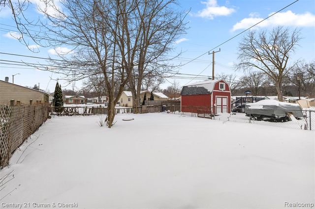 6516 Oak Street, Taylor, MI 48180