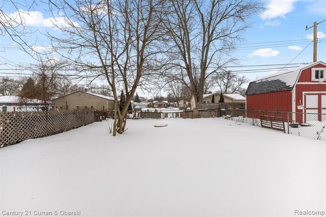 6516 Oak Street, Taylor, MI 48180