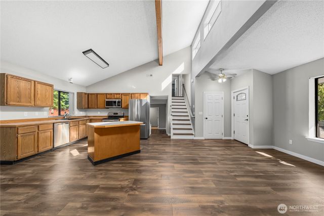 3531 Inverness Drive NE, Tacoma, WA 98422