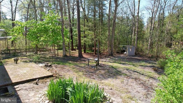 6386 MONMOUTH DR, Mays Landing, NJ 08330