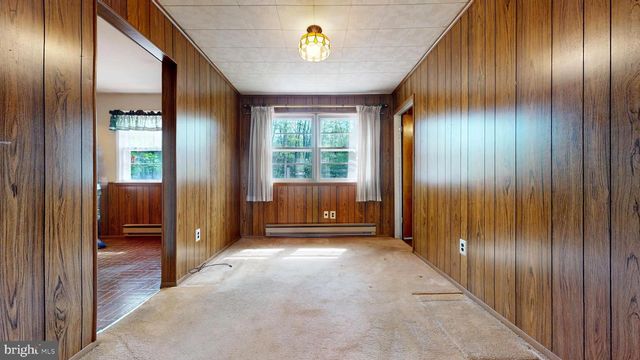 6386 MONMOUTH DR, Mays Landing, NJ 08330