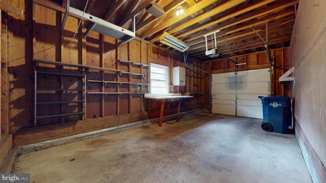 6386 MONMOUTH DR, Mays Landing, NJ 08330