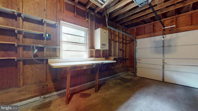 6386 MONMOUTH DR, Mays Landing, NJ 08330
