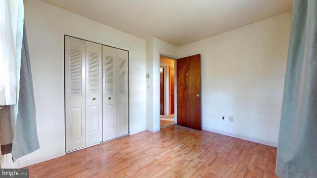 6386 MONMOUTH DR, Mays Landing, NJ 08330