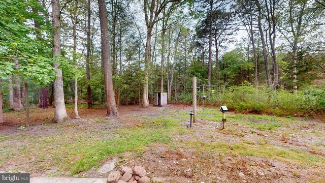 6386 MONMOUTH DR, Mays Landing, NJ 08330