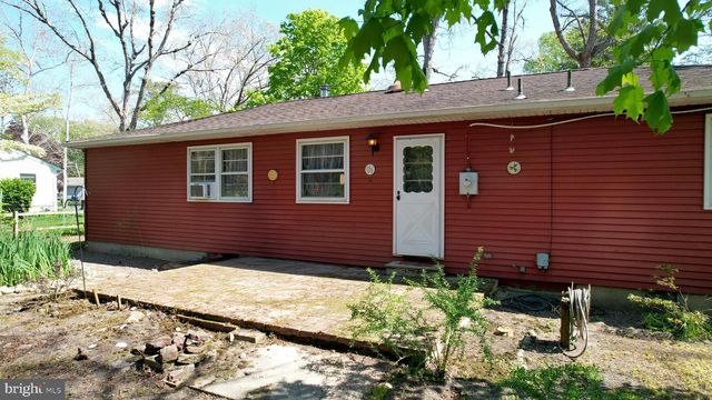 6386 MONMOUTH DR, Mays Landing, NJ 08330