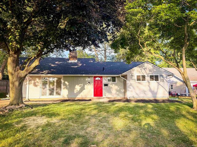 2904 Hilltop Drive, South Bend, IN 46614
