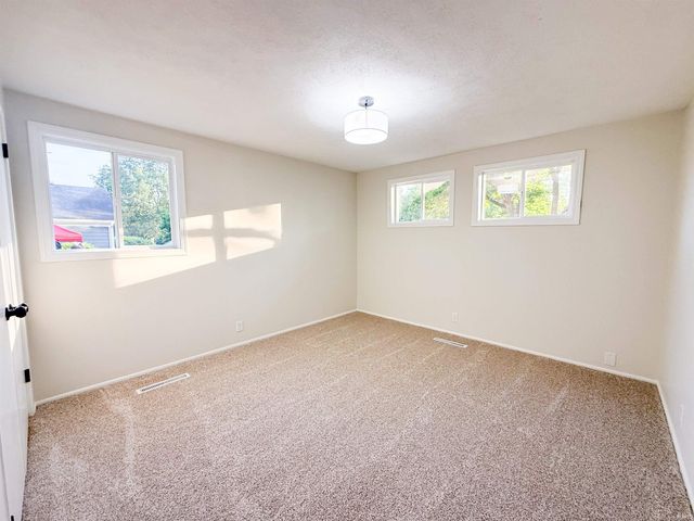 2904 Hilltop Drive, South Bend, IN 46614