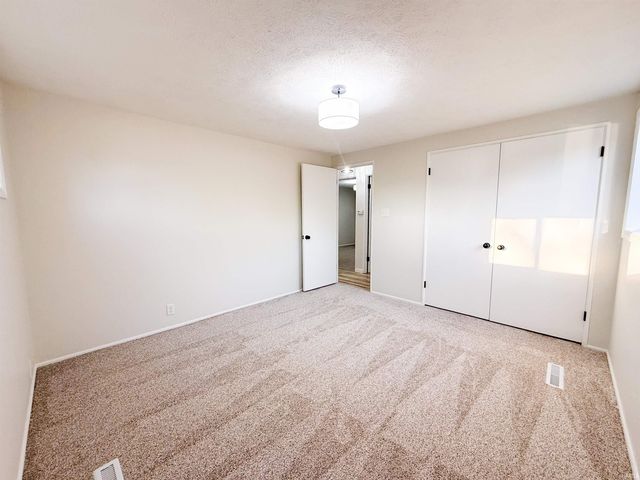 2904 Hilltop Drive, South Bend, IN 46614