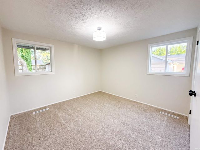 2904 Hilltop Drive, South Bend, IN 46614